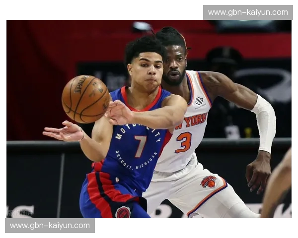 《当大苹果城的霓虹撞上汽车城的钢铁：活塞vs尼克斯，一场跨越时代的灵魂博弈》